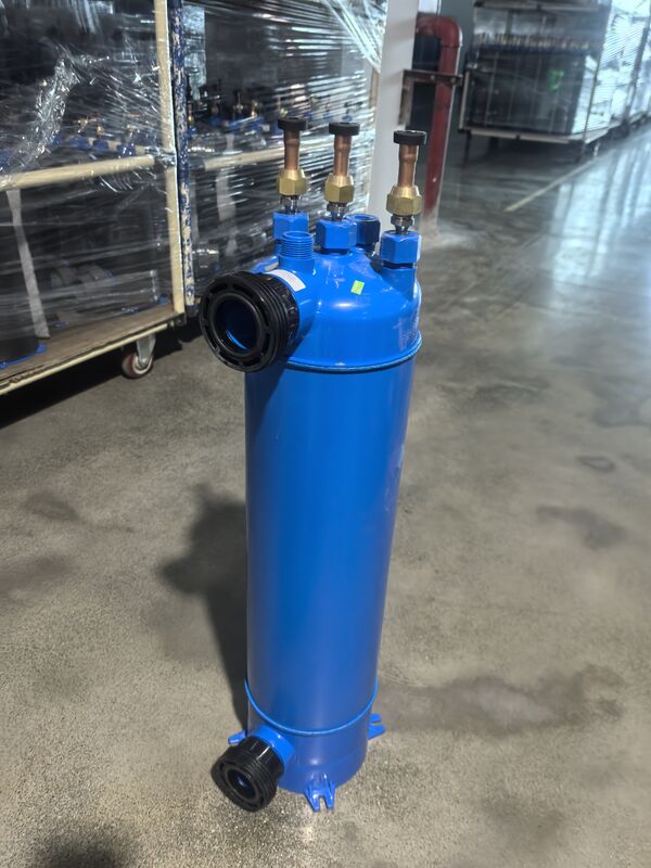 पूल हीटिंग सिस्टम के लिए टाइटेनियम ट्यूब TA1 और पीवीसी शेल संरचना में टिकाऊ ट्यूब के साथ वर्टिकल पूल हीट एक्सचेंजर MHTA-1.5