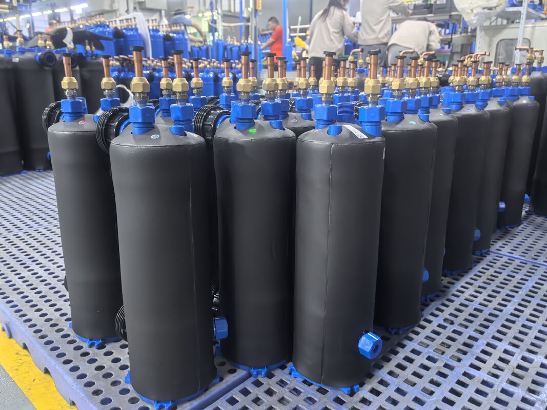 पानी का तापमान रेंज 0 से 45 डिग्री समुद्री जल हीट एक्सचेंजर MHTA-1.5 ऊर्ध्वाधर या क्षैतिज स्थापना के लिए कंडेनसर या बाष्पीकरणकर्ता के रूप में उपयोग किया जाता है