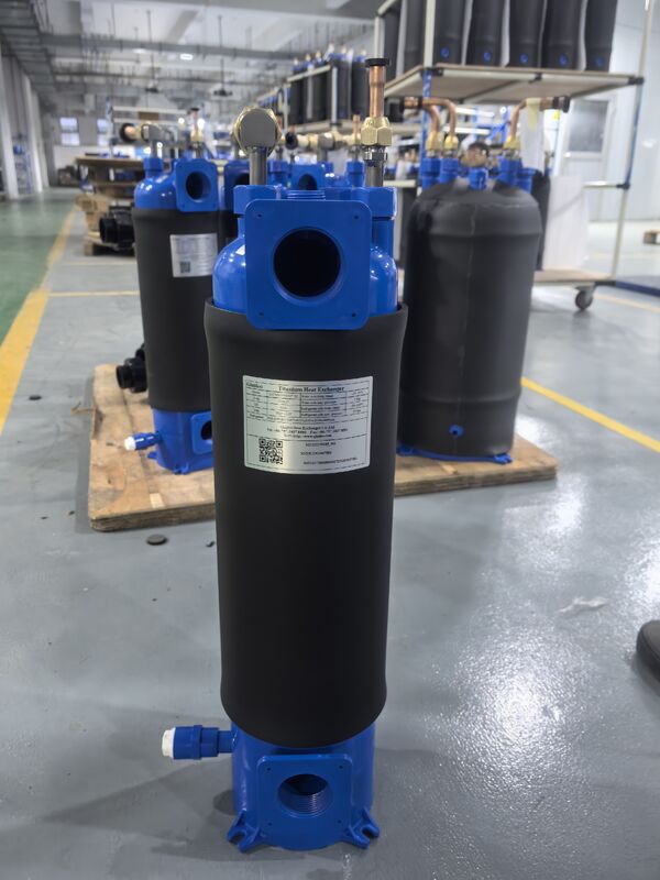 ऊर्ध्वाधर स्थापना समुद्री जल हीट एक्सचेंजर MHTA-15 यूनिट, समुद्री और औद्योगिक वातावरण में प्रभावी शीतलन के लिए