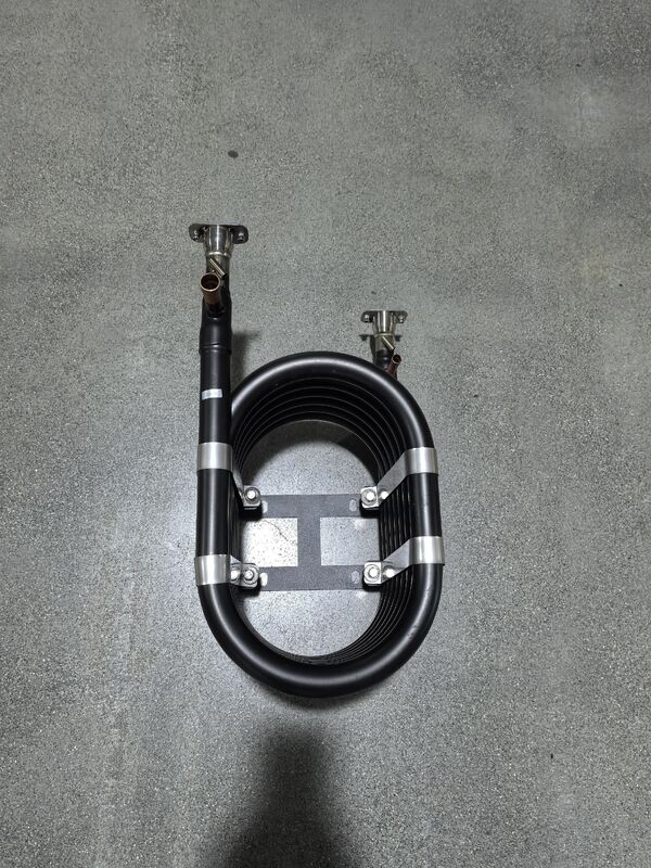 हीटिंग क्षमता 6 से 300 किलोवाट समाक्षीय हीट एक्सचेंजर समर्थन कार्य तापमान सीमा माइनस 50 से 150 डिग्री सेल्सियस