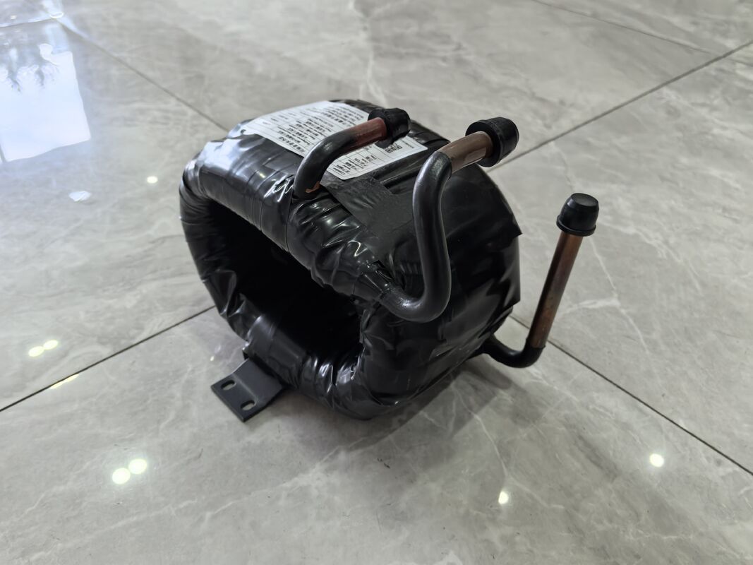 उच्च संक्षारण प्रतिरोधी समाक्षीय हीट एक्सचेंजर स्टेनलेस स्टील शेल कॉपर ट्यूब और ट्यूब में ट्यूब संरचना प्रकार के प्रदर्शन के लिए