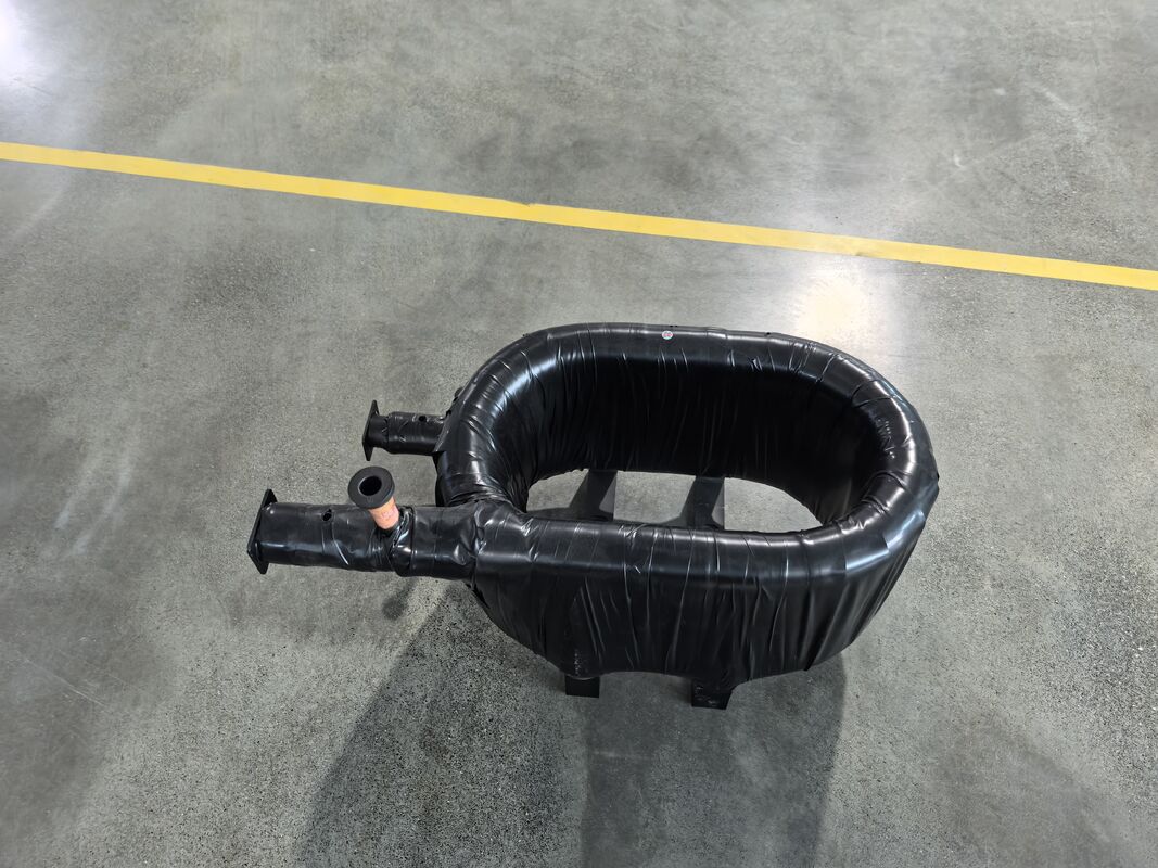 सर्पिल घुमावदार निर्माण समाक्षीय हीट एक्सचेंजर रेफ्रिजरेटर साइड दबाव 4.2Mpa और तापमान सीमा 0C से 150C पर काम करता है