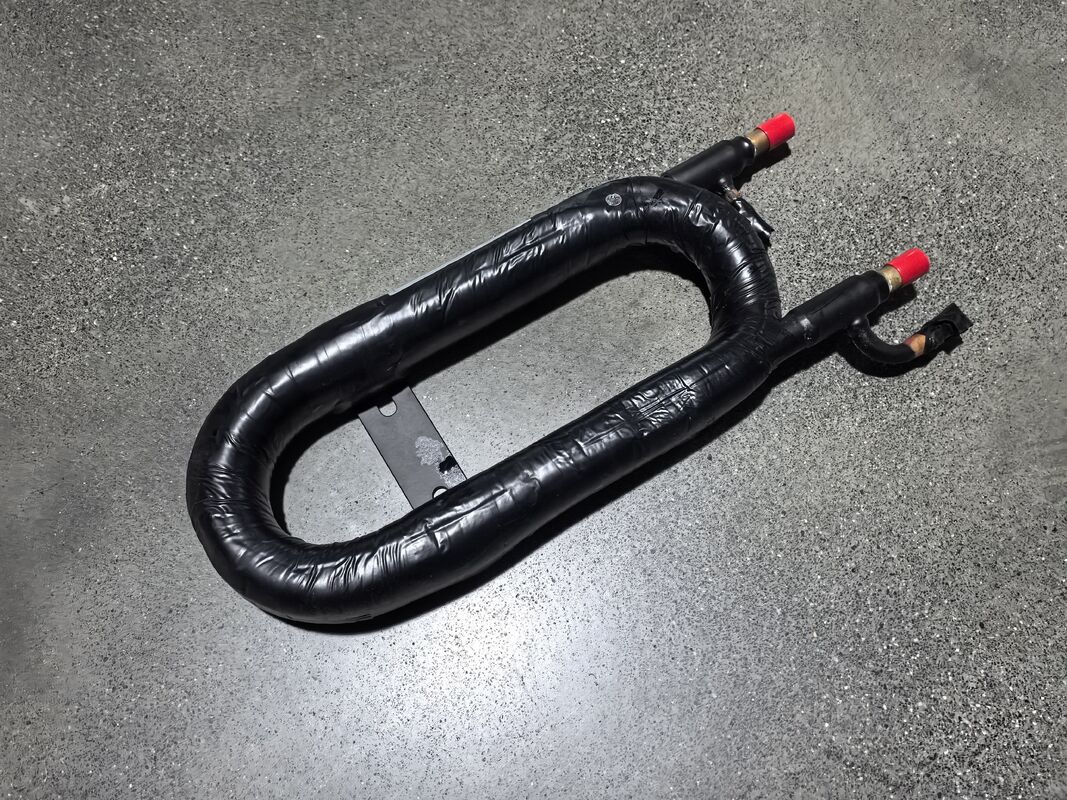 20°C से 65°C कार्य तापमान 520 मिमी ऊंचाई और कुशल थर्मल प्रबंधन के लिए 3m3/h जल प्रवाह के साथ समाक्षीय हीट एक्सचेंजर